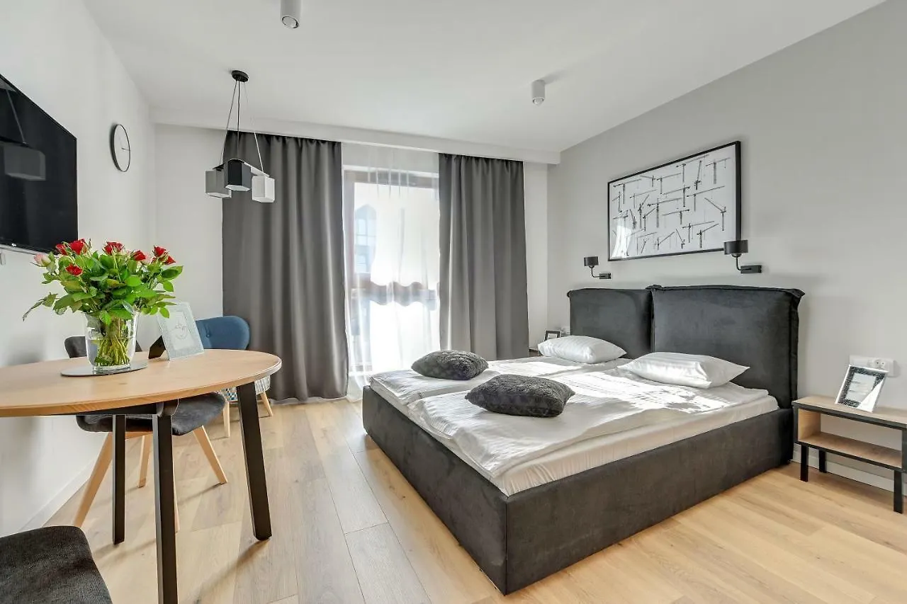 Apartments Waterlane Island Pool & Gym Spa Gdańsk 0*,